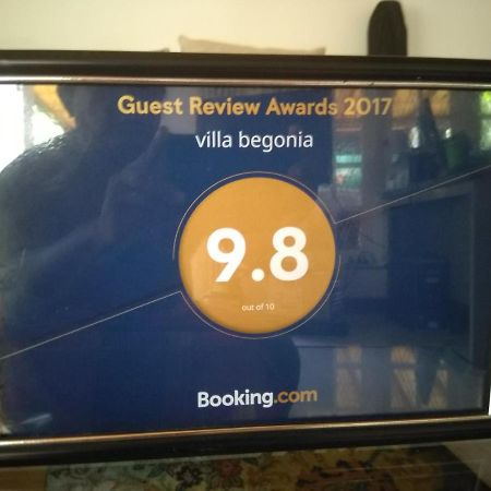 Villa Begonia Канді Екстер'єр фото