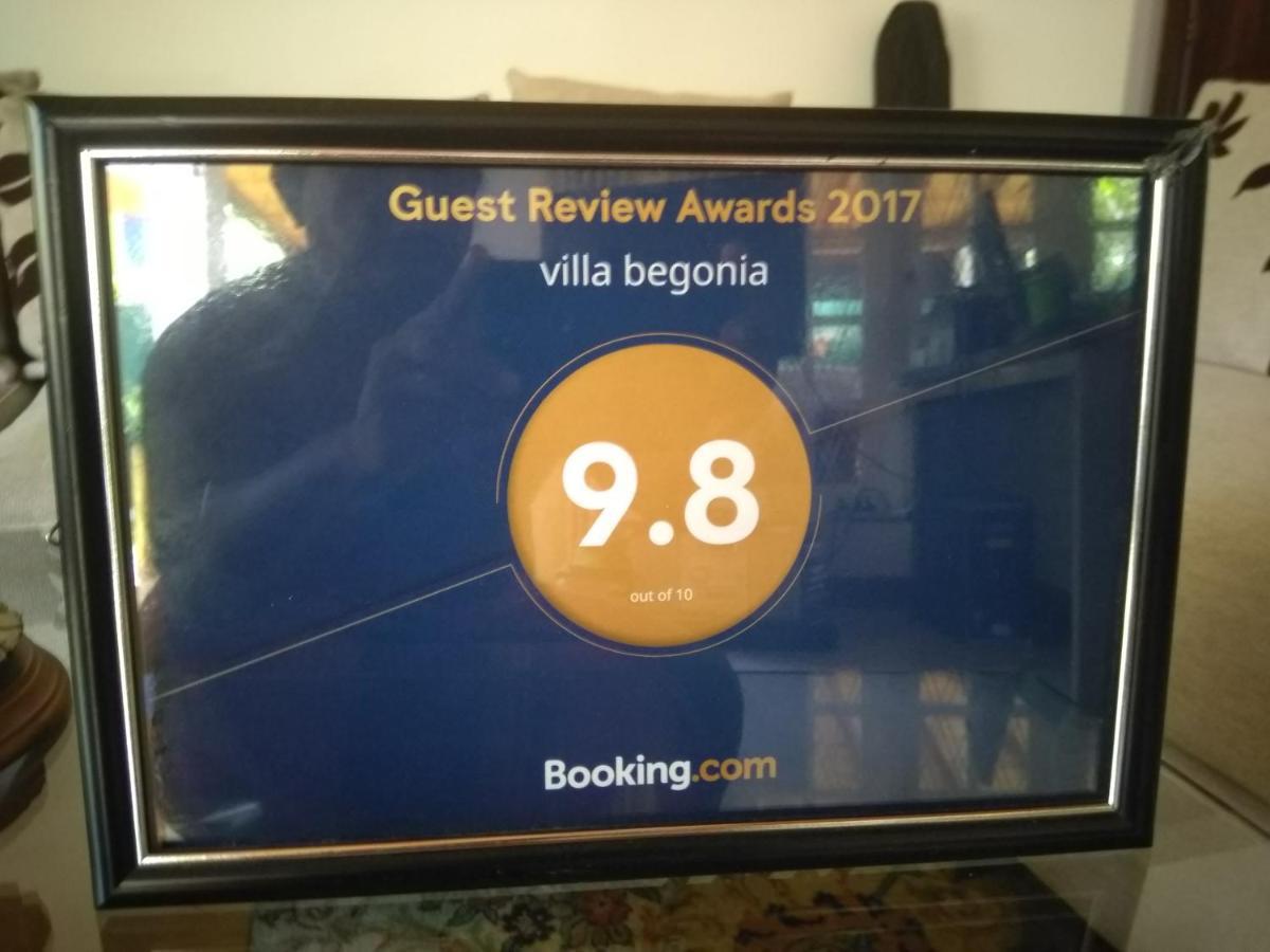 Villa Begonia Канді Екстер'єр фото